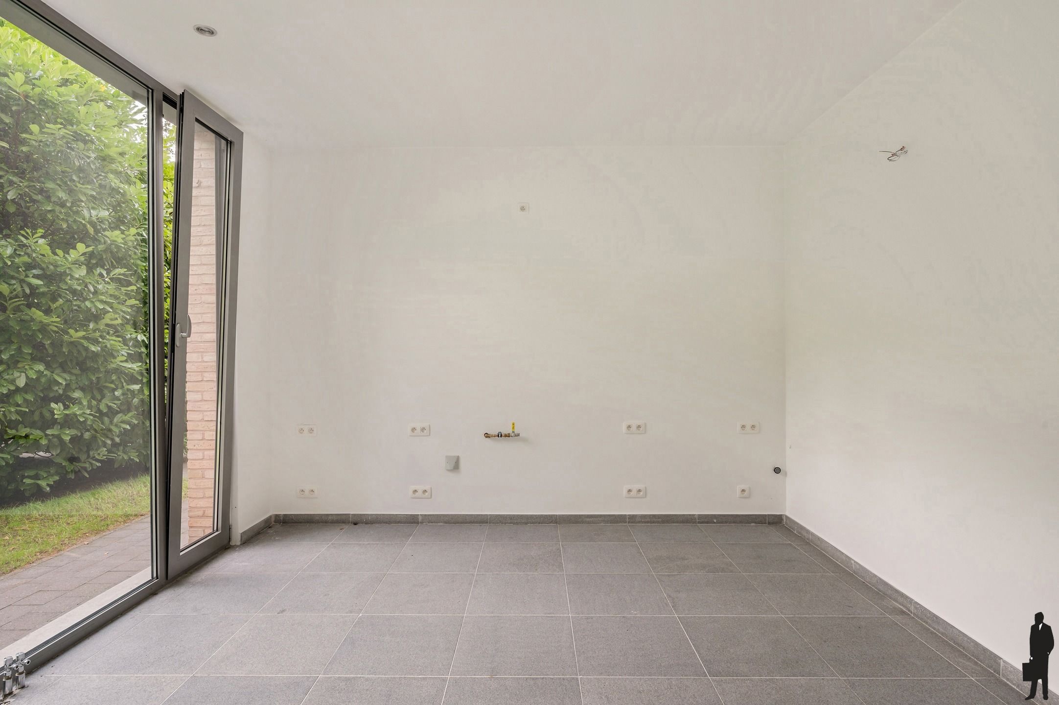 Ruime villa op een zonnig perceel van ca. 3.478m²! foto 10