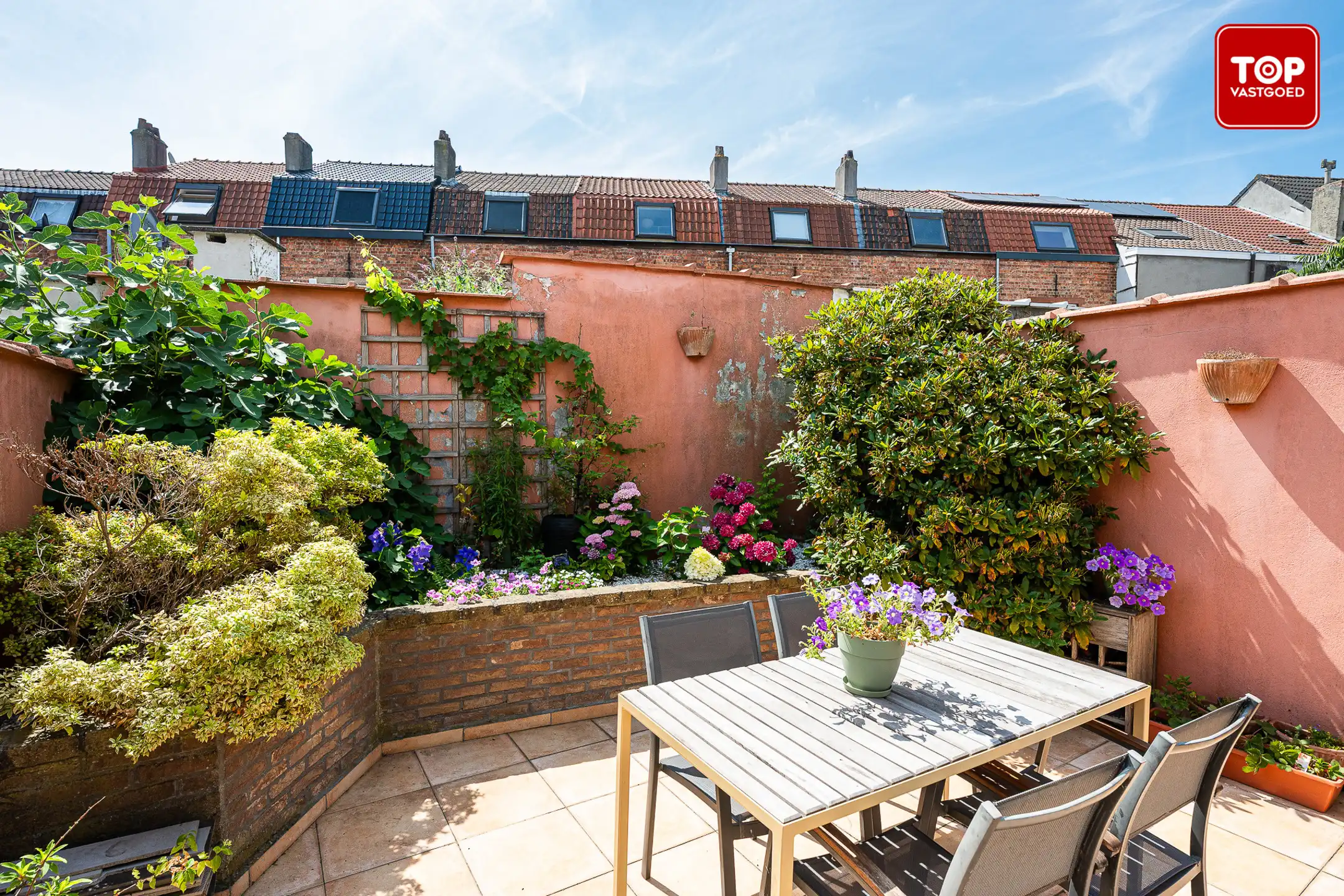 Instapklare woning met een zonnige, zuidwestgerichte tuin op een centrale locatie. foto 16