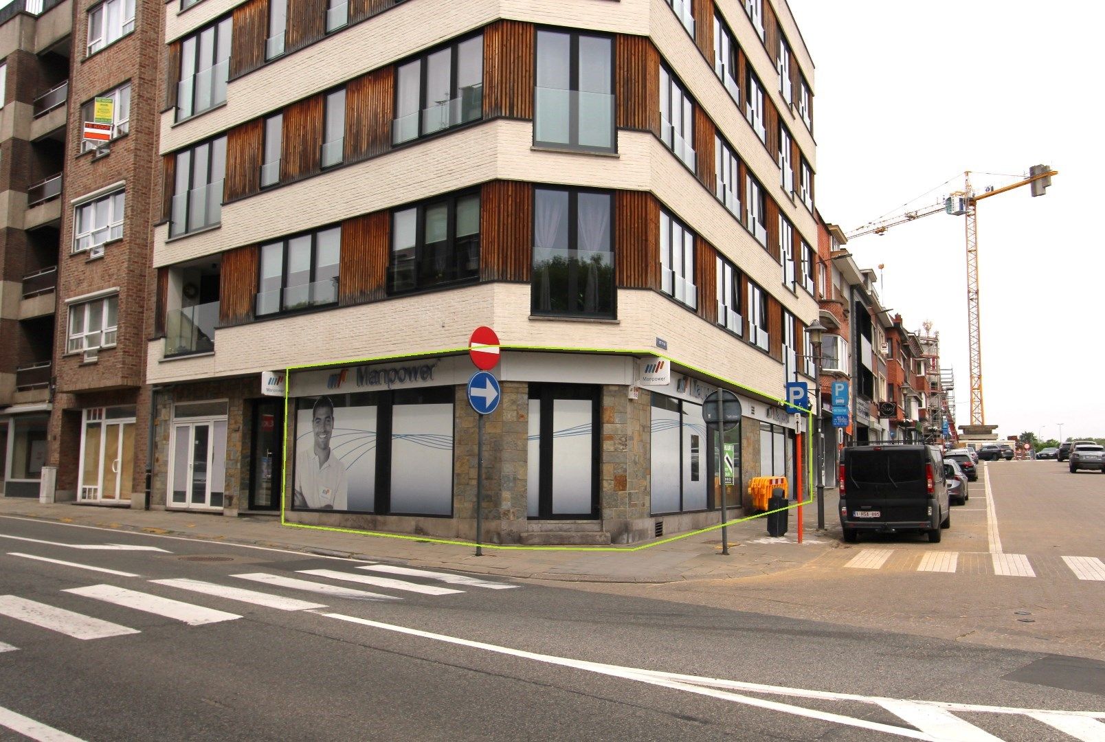 RUIM HANDELSPAND - MODERN INGERICHT EN INSTAPKLAAR foto {{pictureIndex}}