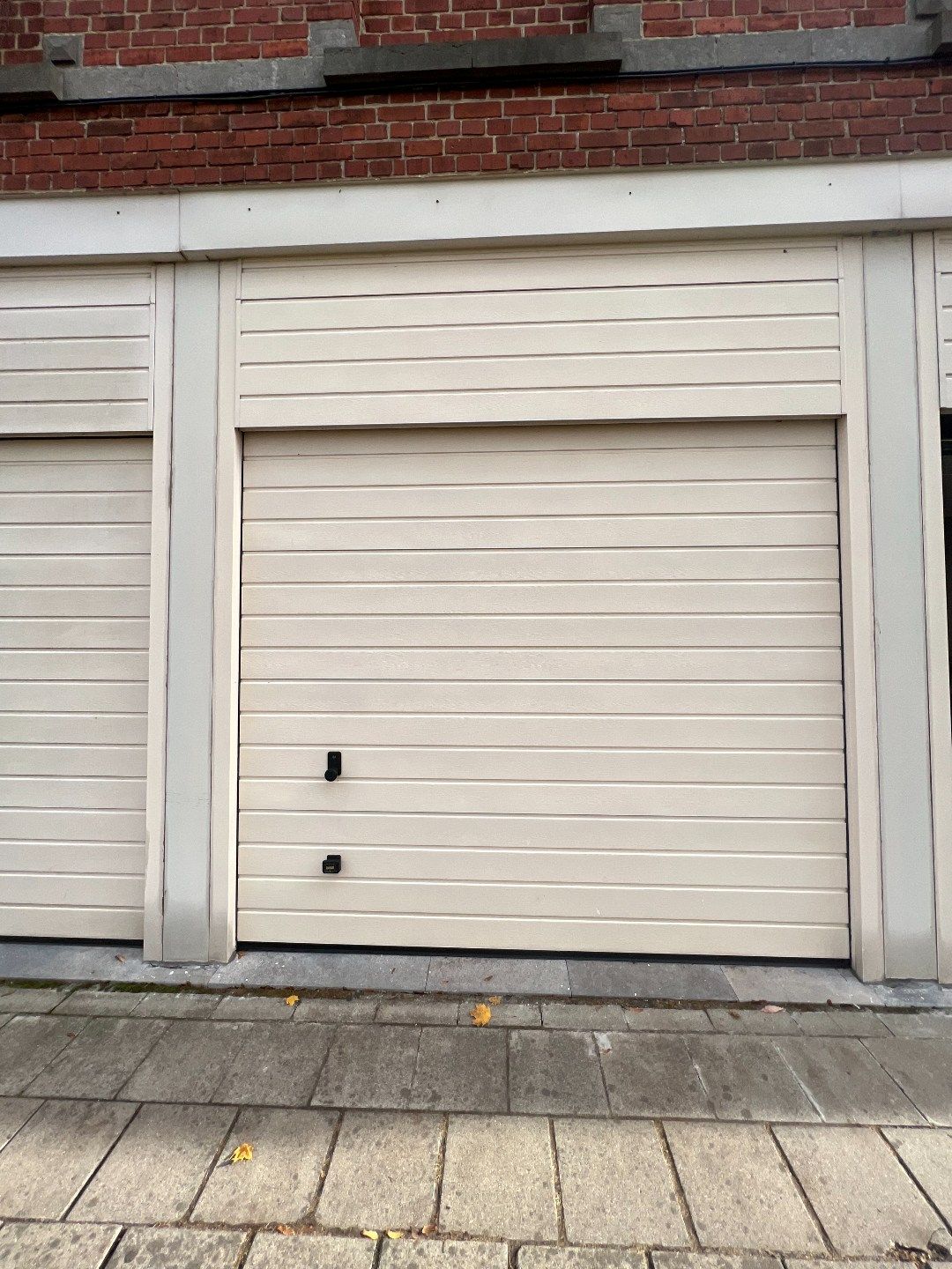 GARAGEBOX GELEGEN NABIJ CENTRUM IEPER foto 4