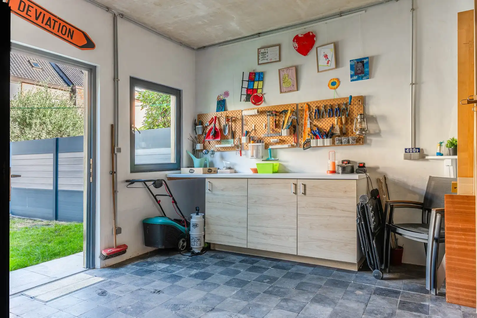 Instapklare woning met vier slaapkamers en tuin in het hart van de stad foto 28