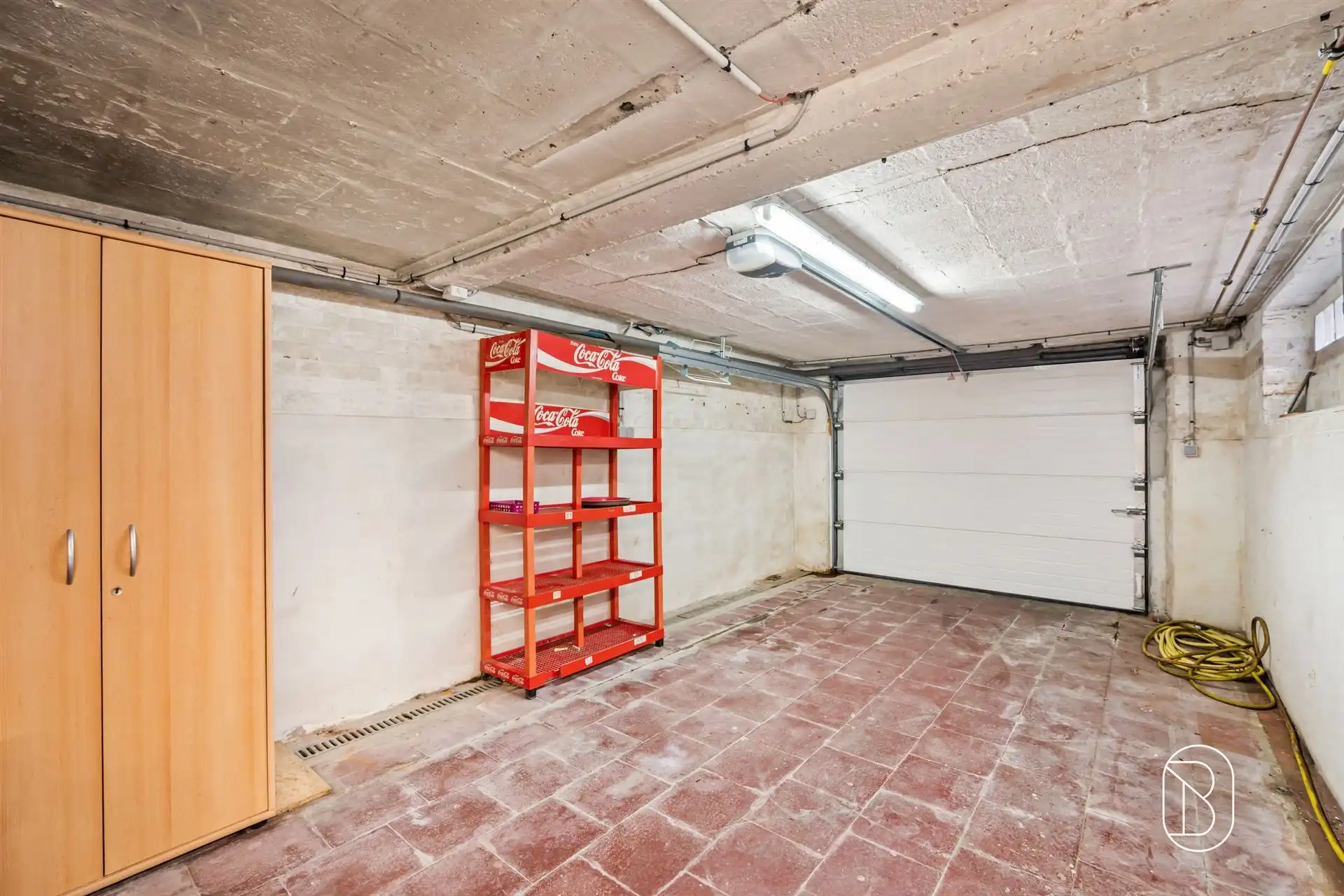 Groot huis met opslagruimte in het hart van Moeskroen foto 5