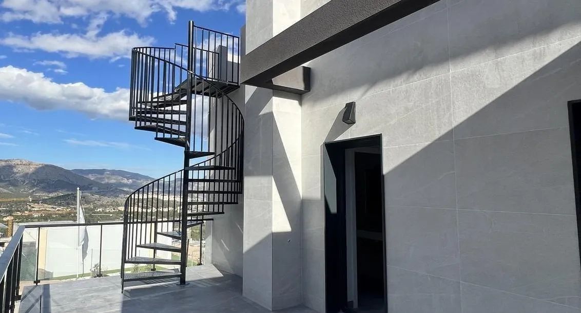 Modern woongenot in Polop: nieuwbouw halfvrijstaande villa's met zwembad en terrassen foto 15