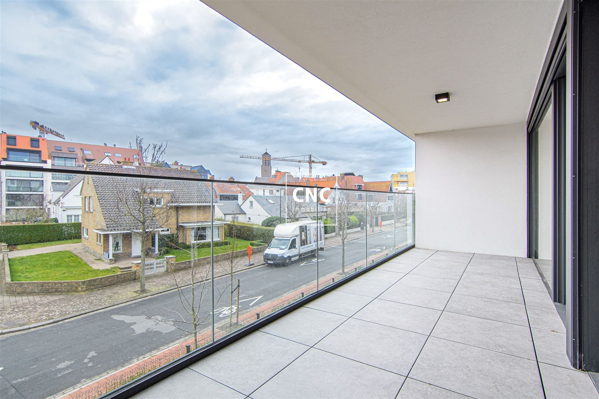 Volledig afgewerkt serviceflat in een luxueuze residentie foto 14