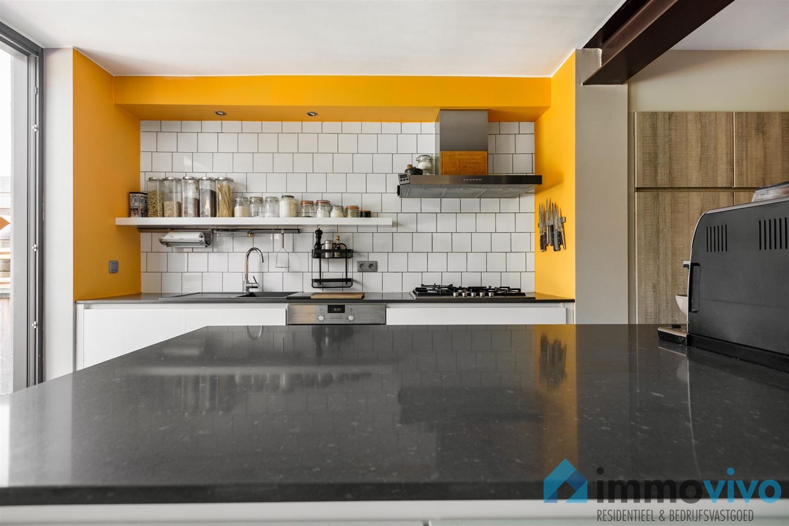Gerenoveerde woning met zwembad op toplocatie aan Hof Ter Linden foto 12