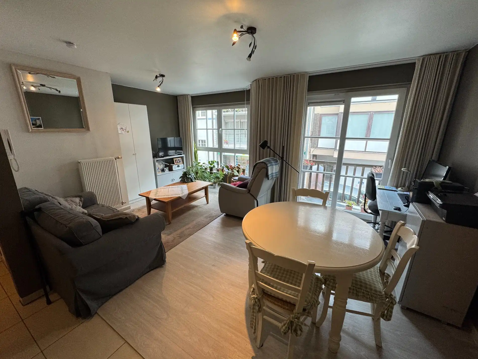 Appartement met 2 slaapkamers op toplocatie in De Haan centrum. foto 4