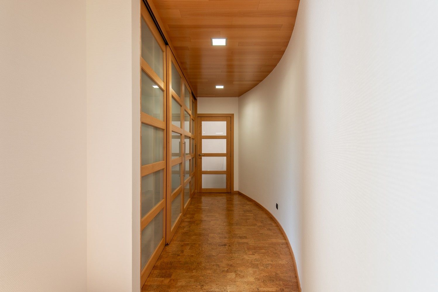 Bedrijfsgebouw met energiezuinige gelijkvloerse woning! foto 34