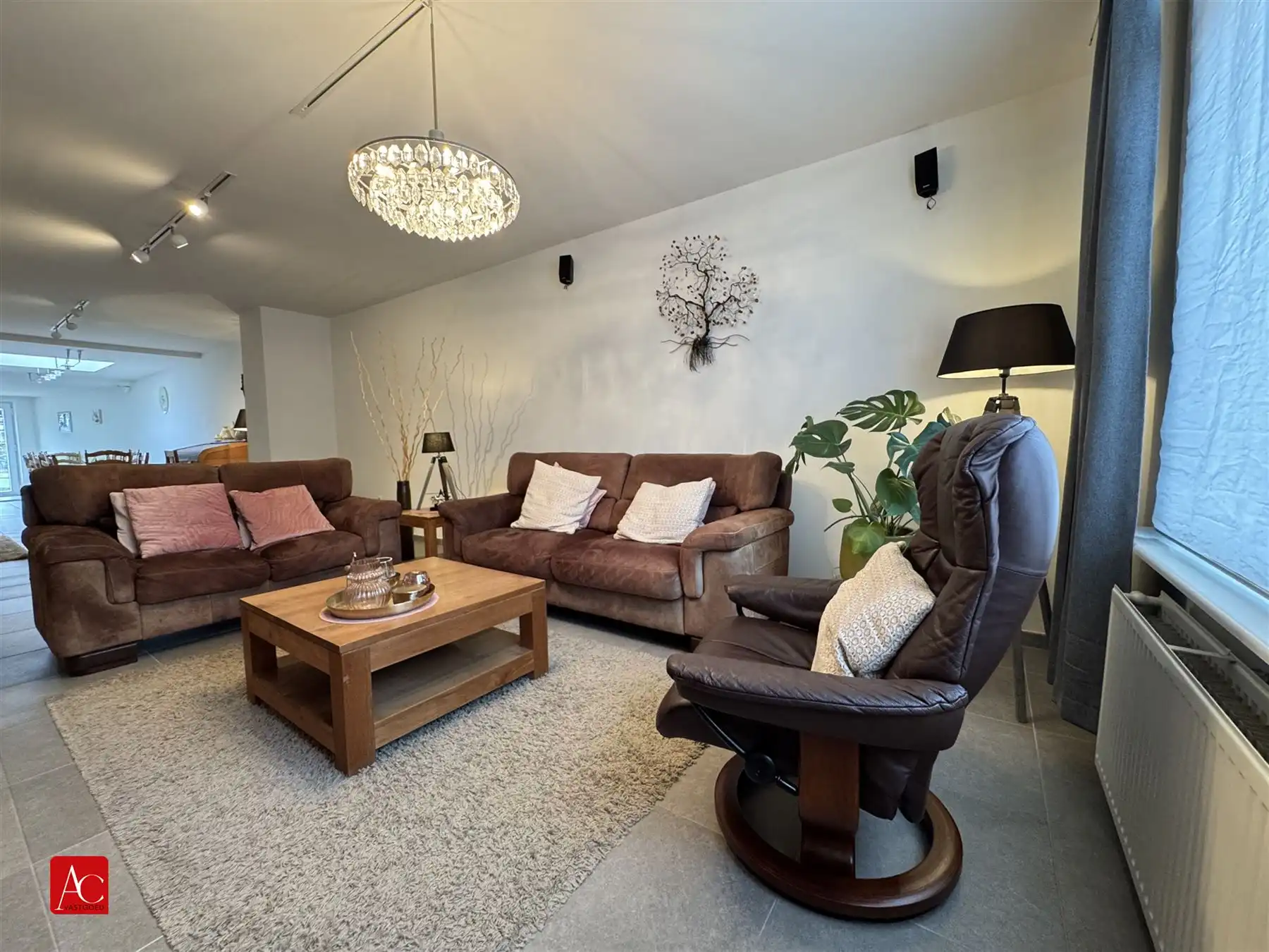 Instapklare ééngezinswoning met 4 slaapkamers foto 4