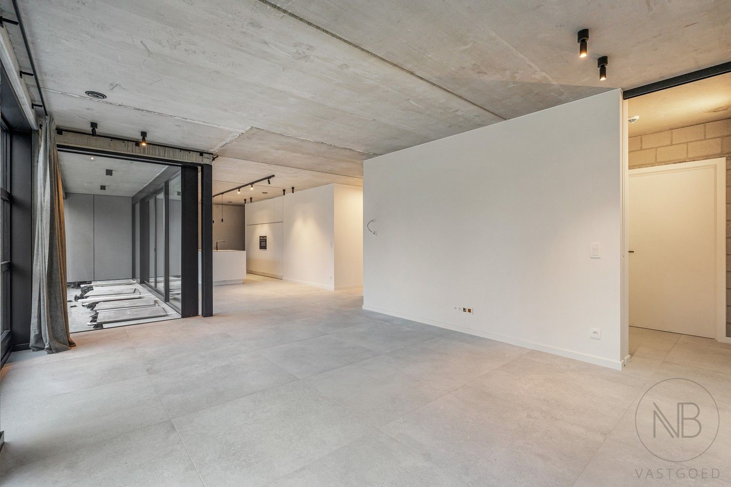 Nieuwbouwappartement met industriële uitstraling in het centrum van Genk! foto 6