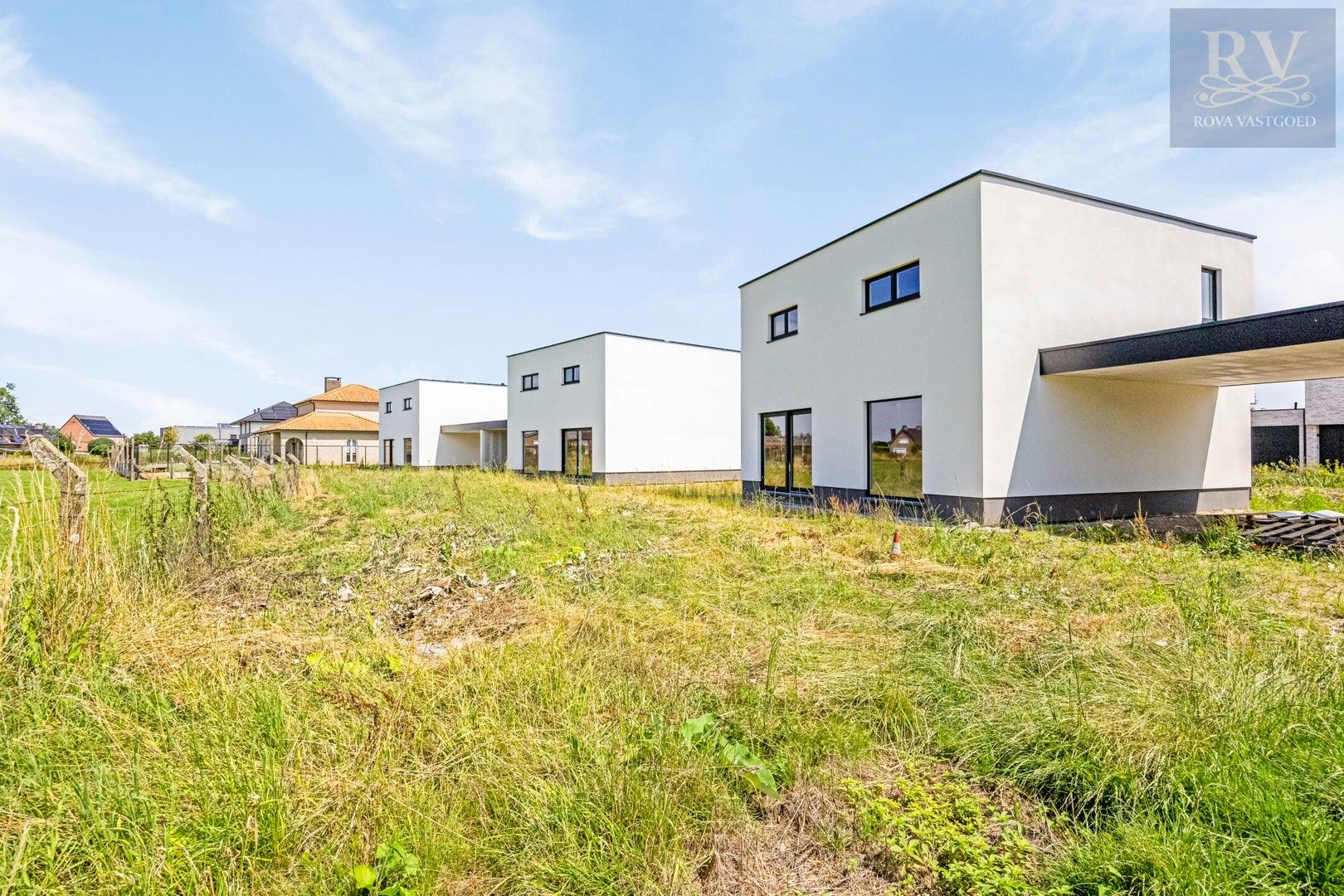 MODERNE EN ENERGIEZUINIGE NIEUWBOUWWONING MET 3 SLPK'S IN BOORSEM OP 548 M2 foto 6