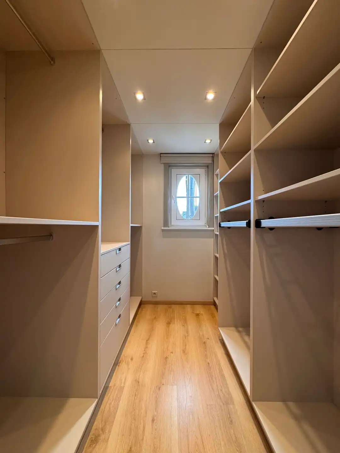 Moderne woning met drie slaapkamers en tuin te Linter foto 13