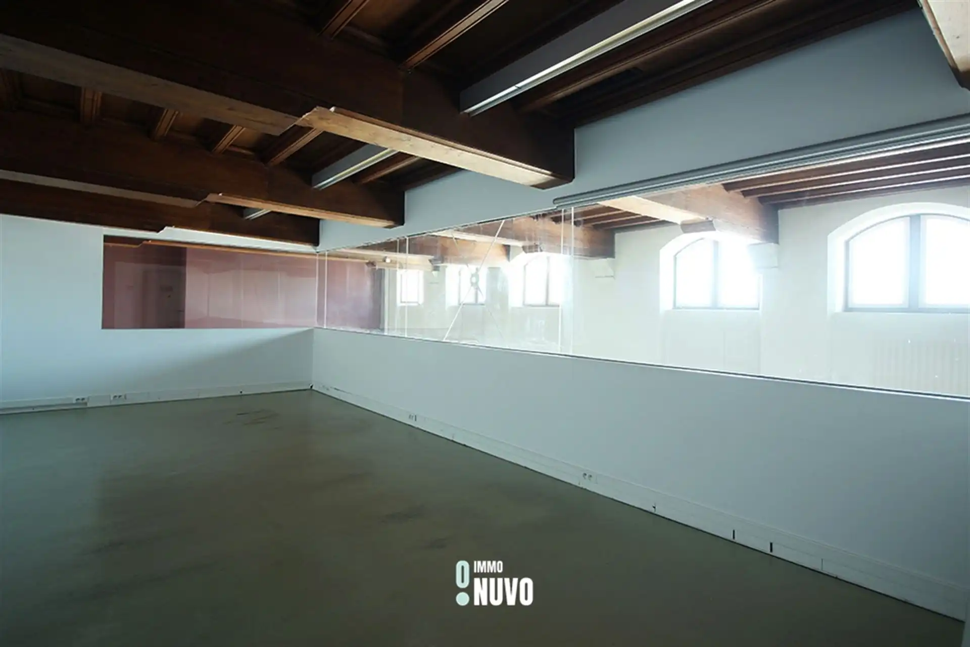 Commercieel gebouw foto 15