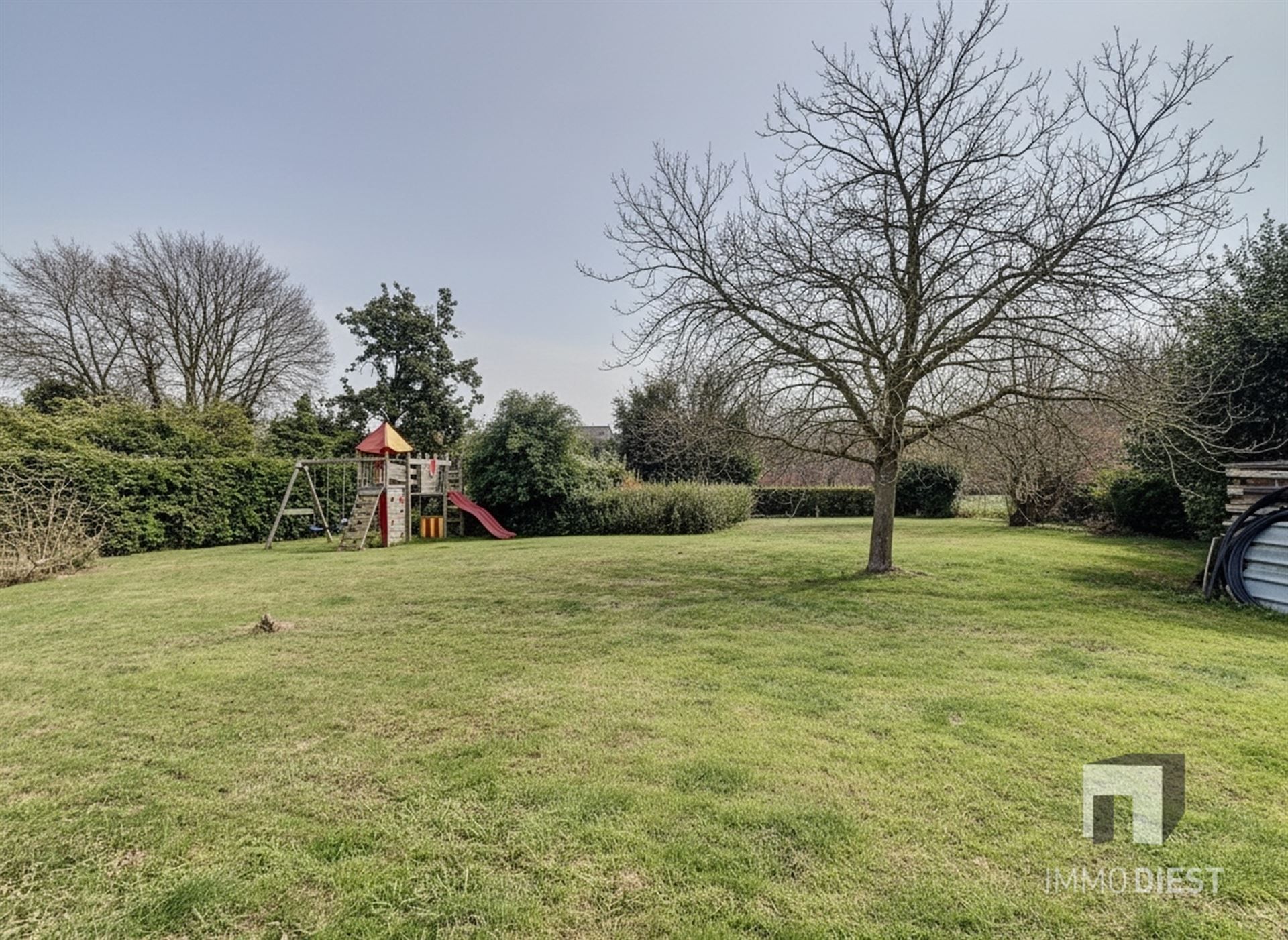 Karaktervolle gezinswoning met art-decogevel op royaal perceel in Scherpenheuvel. foto 22