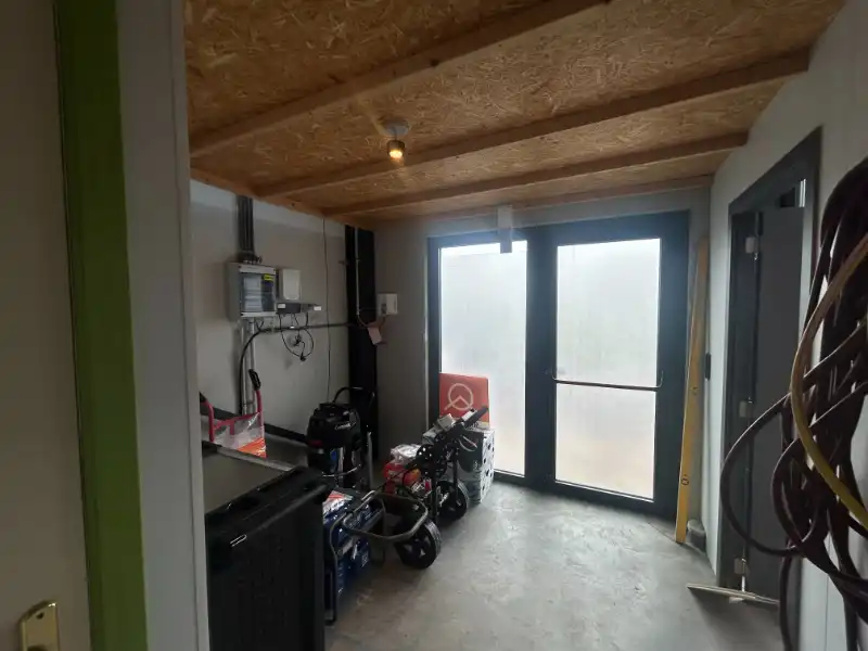 Magazijnruimte van 88 m² + parking - gelegen te Evergem foto 7