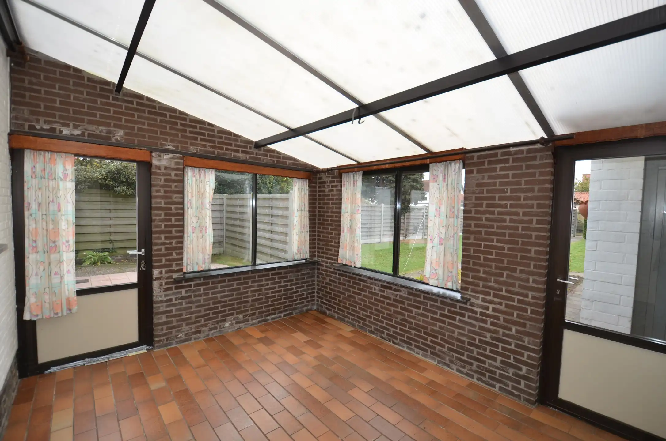 Te renoveren woning op rustige locatie foto 10