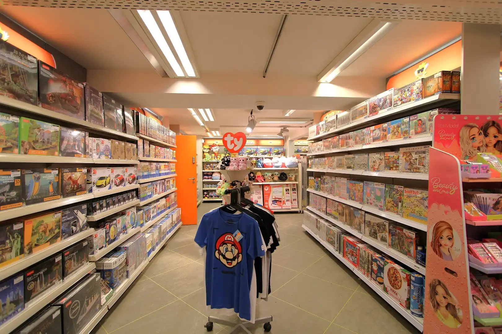 uitstekend gelegen handelspand Lippenslaan 148 foto 4