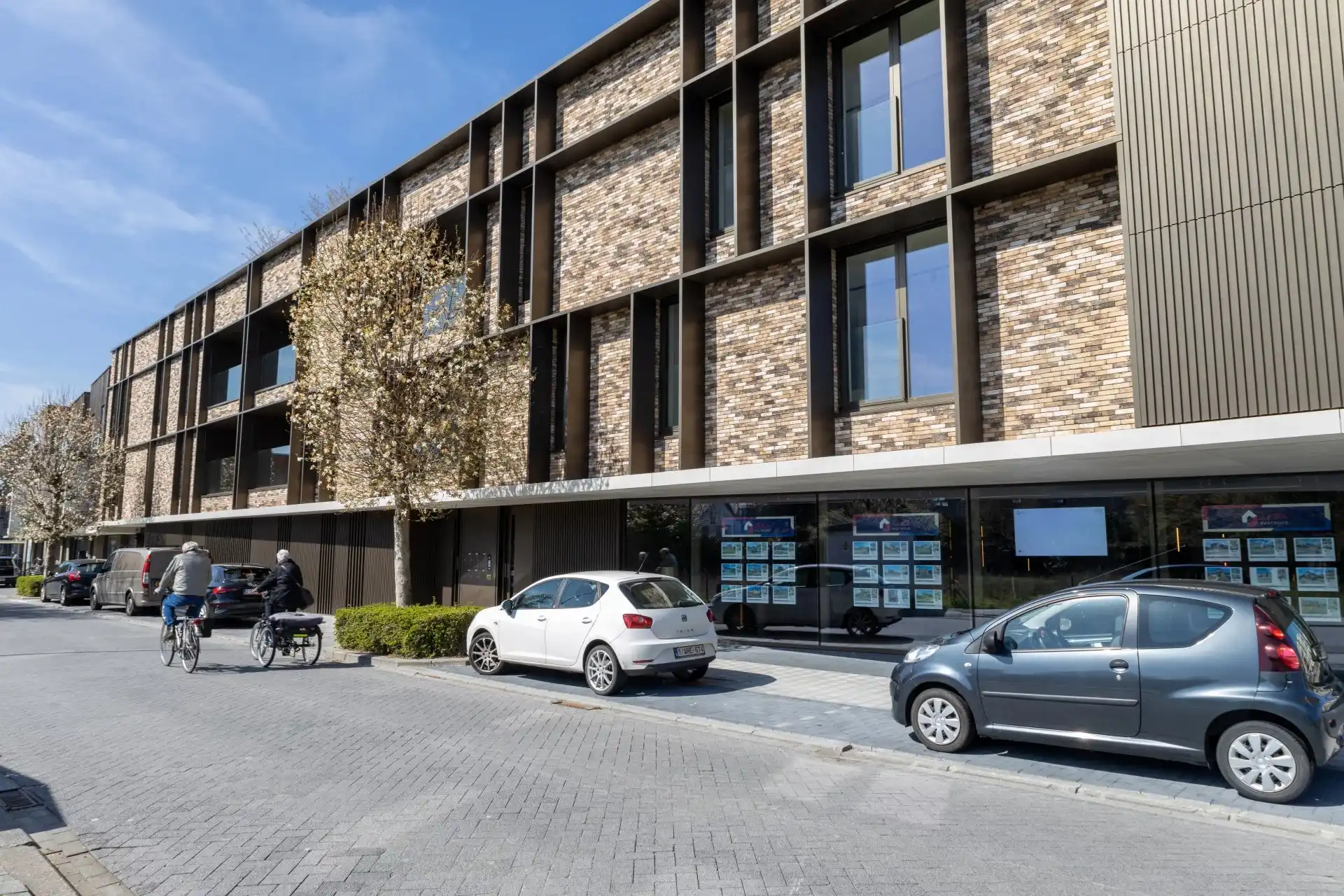 Gezellig appartement van 95m² met 2 slpks en een terras. foto 2