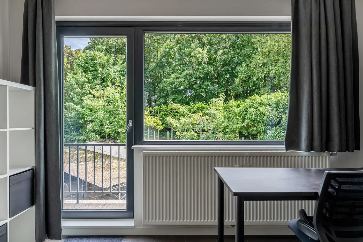 Prachtig gerenoveerde en gemeubelde studio met een terras, een kelder en een autostaanplaats nabij het UZ Gasthuisberg te centrum Leuven! foto 8