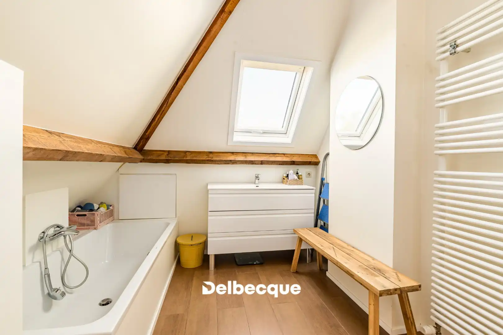 Instapklare halfopen woning in topbuurt te Sint-Andries foto 13