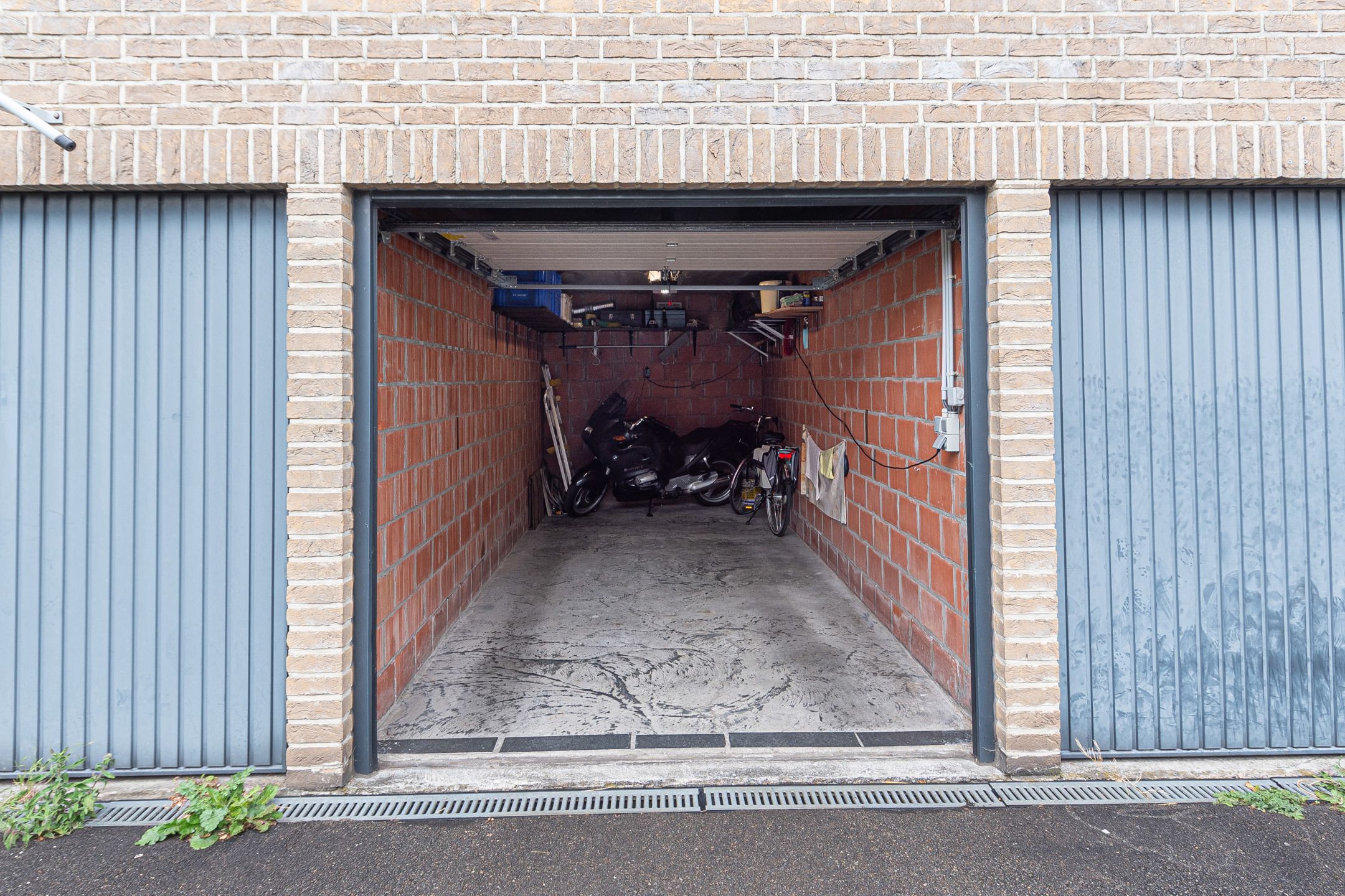 Instapklaar 1-slaapkamerappartement met garage foto 18