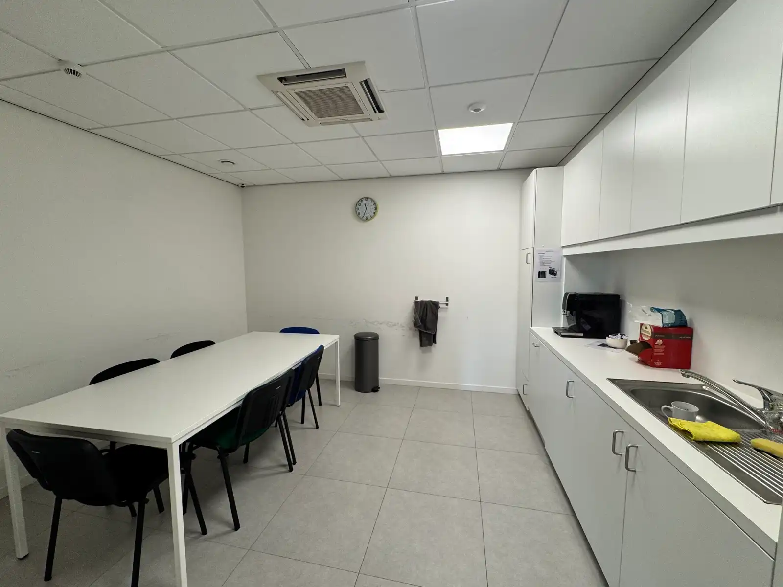 Kantoorruimte van ca. 400 m² te huur | Herentals foto 11