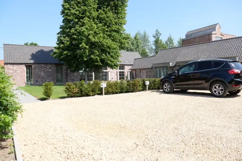 Karaktervol kantoor/praktijkruimte van 132 m² te huur in Waregem foto 15