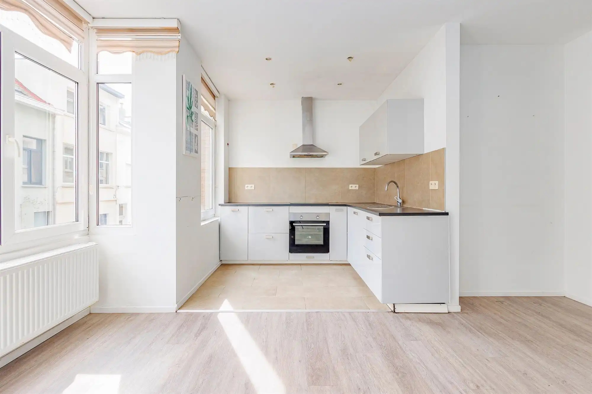 Instapklaar 2 slaapkamer appartement aan de Roma foto 5