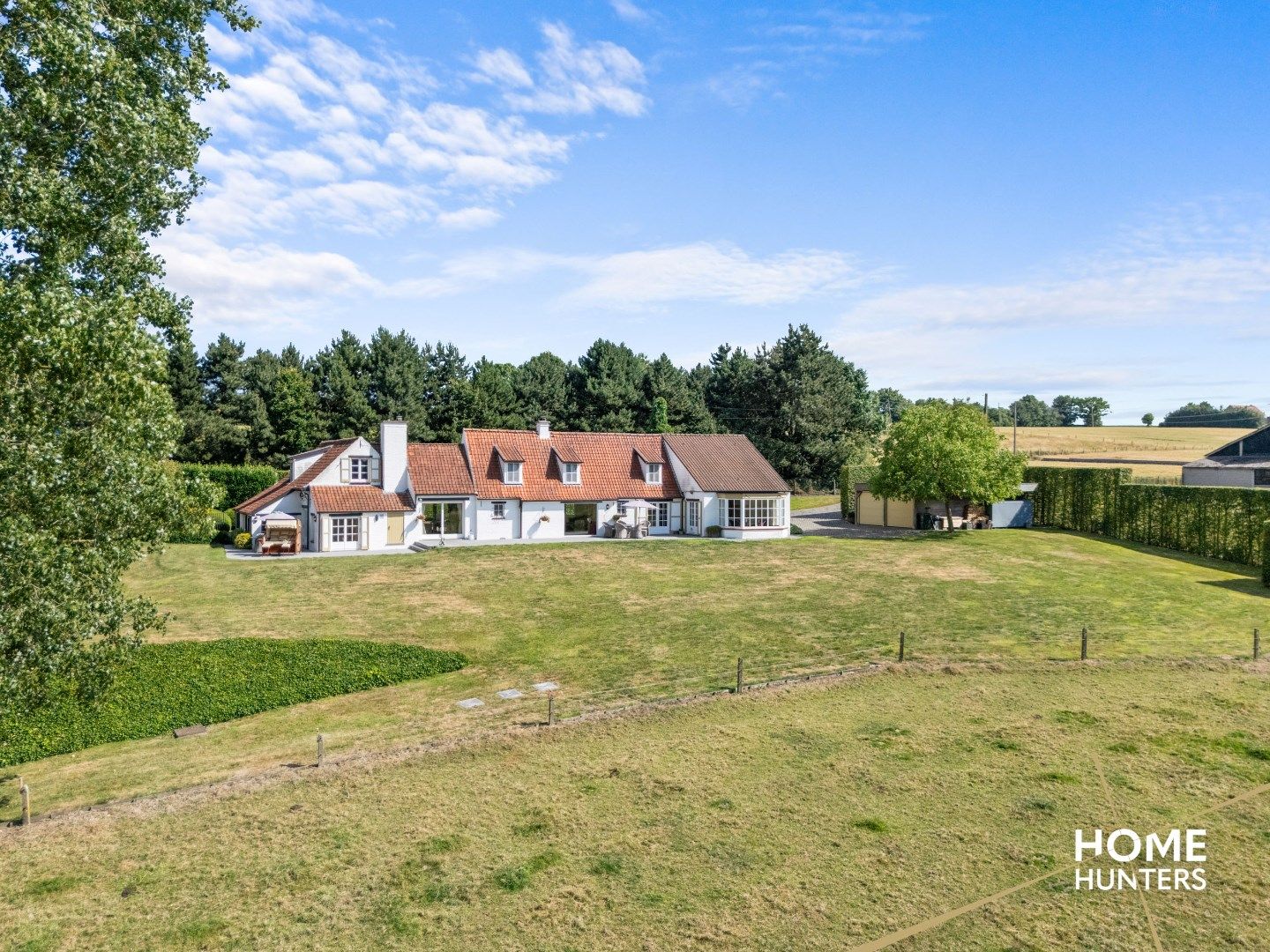 Exclusieve villa met gastenverblijf en panoramische zichten foto 19