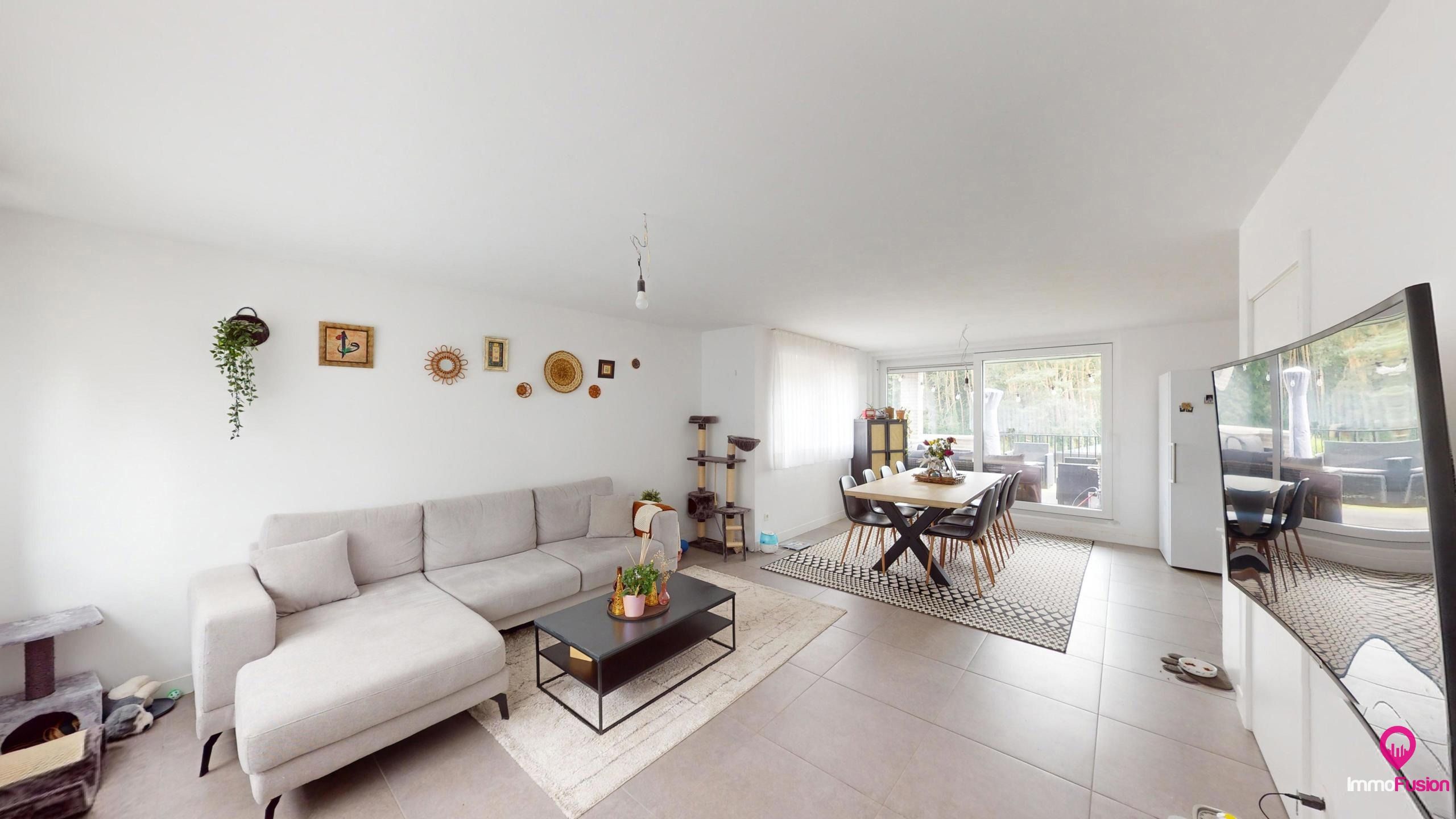 Ruim Duplex Appartement te Heusden! foto {{pictureIndex}}