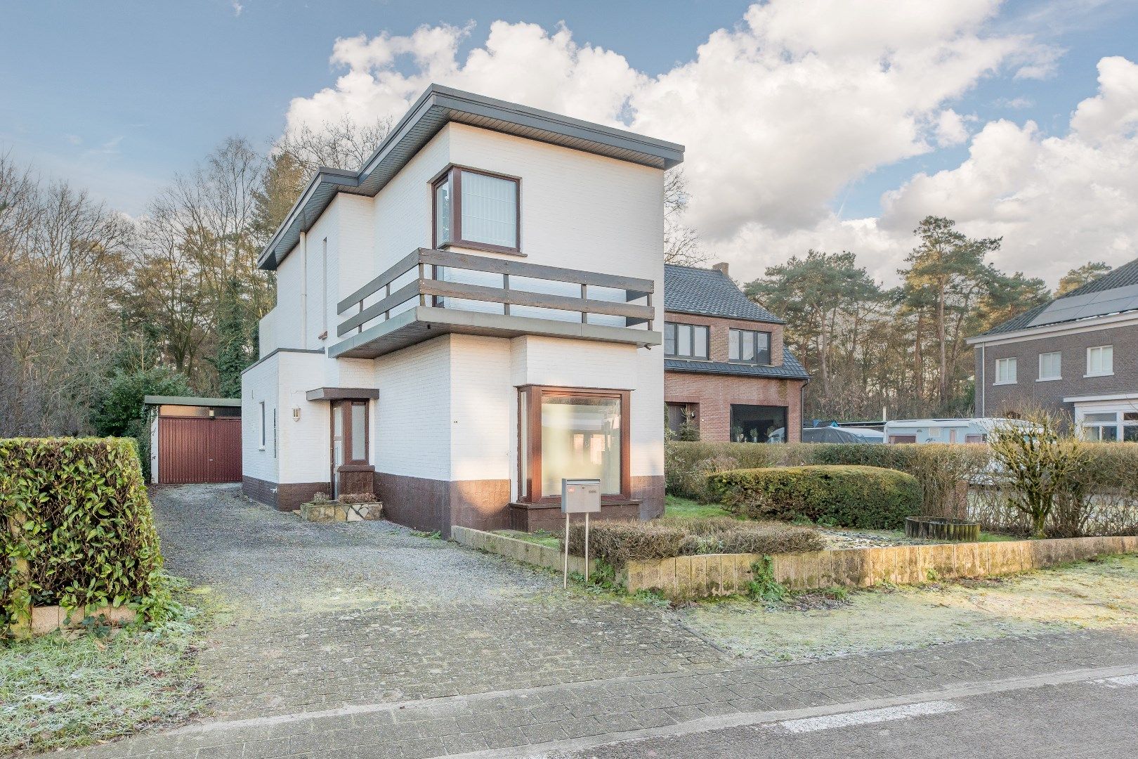 Open bebouwing in Dessel met tuin, terras, garage en 3 slaapkamers foto 3