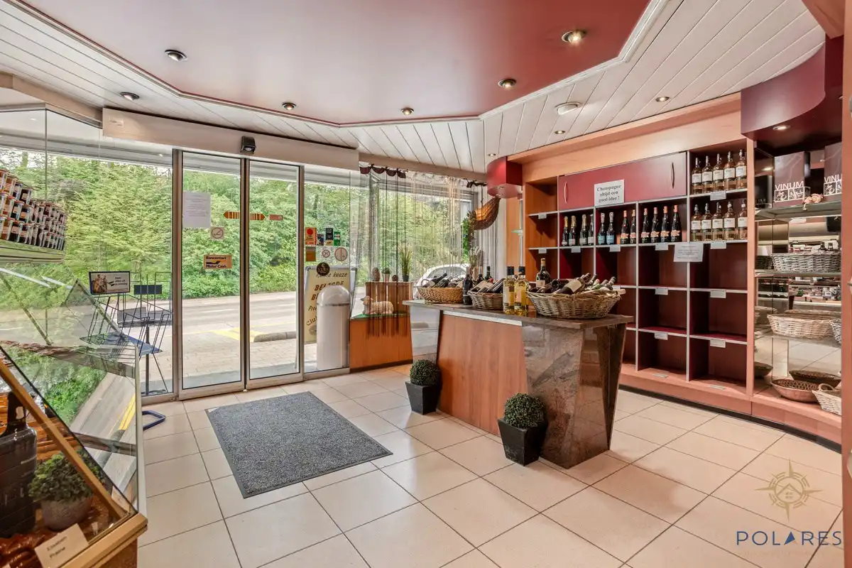 handelspand met ruime woning foto 5