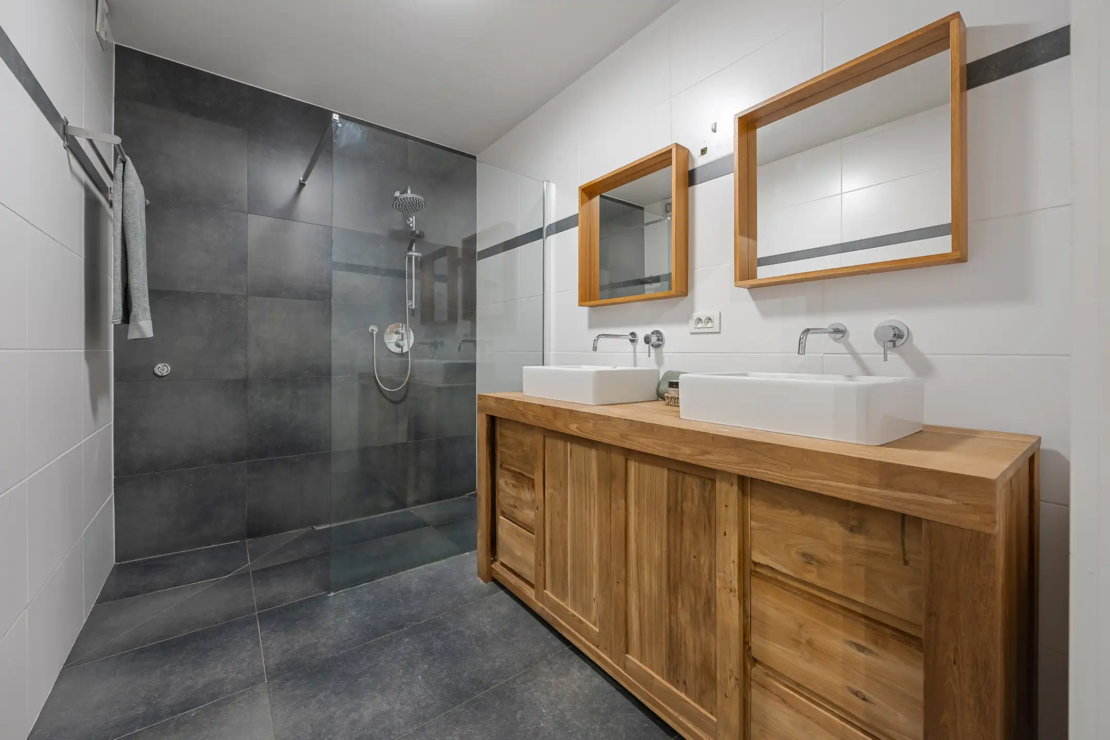 Gelijkvloers appartement met tuin in centrum Vlimmeren foto 12