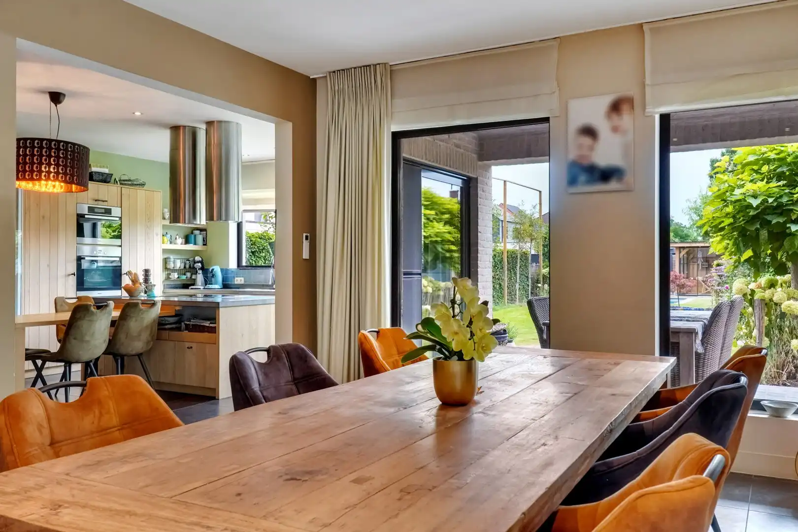 INSTAPKLARE GEZINSWONING MET 4 SLAAPKAMERS, ZWEMBAD EN PRACHTIGE TUIN OP 609M2 TE MAASMECHELEN foto 8