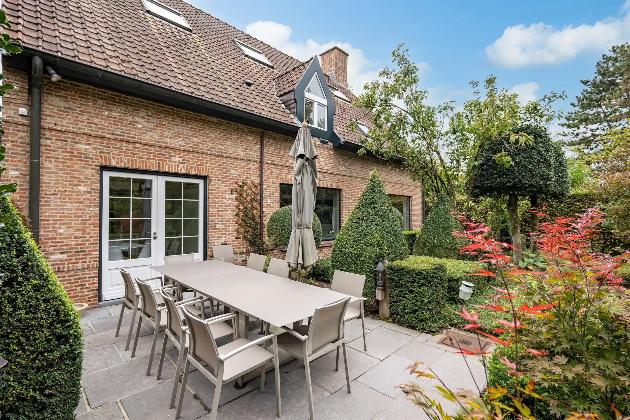 Villa met kantoor en 5 slpk. in groene rand van Turnhout foto 32