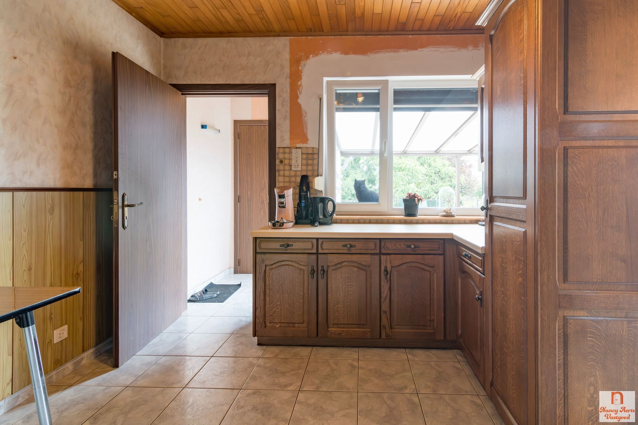 Split-level woning met veel ruimte en potentieel foto 13
