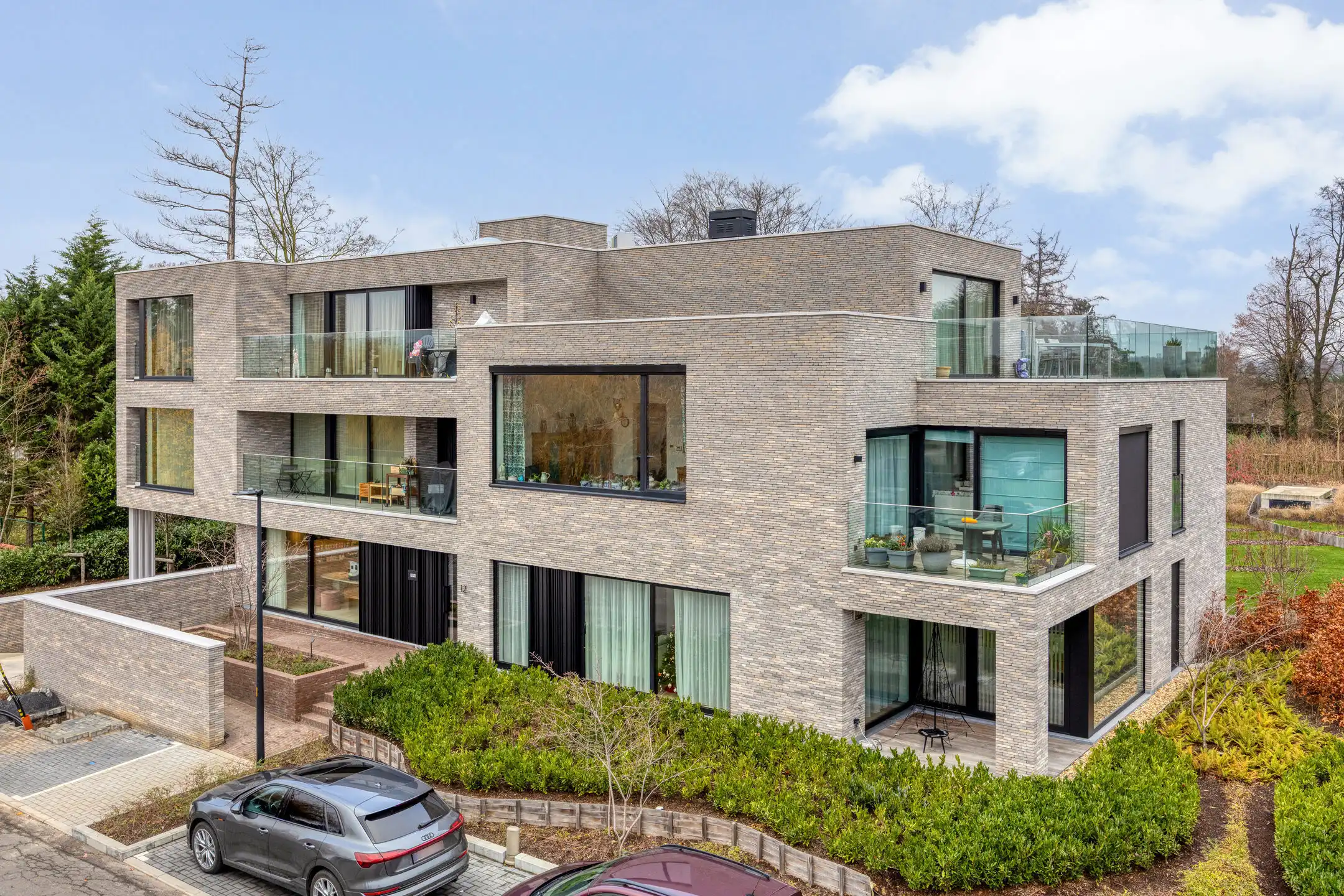 Appartement te koop foto {{pictureIndex}}