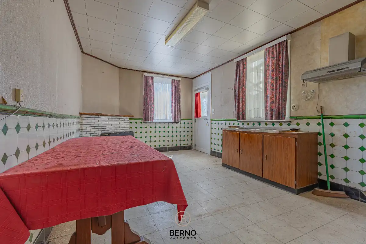 Totaal te renoveren woning op prachtig perceel van 1.170 m² foto 5