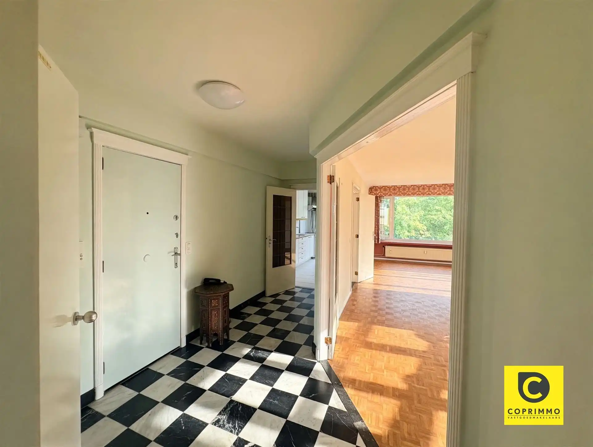Ruim 3 slk appartement met terras te Berchem!  foto 6