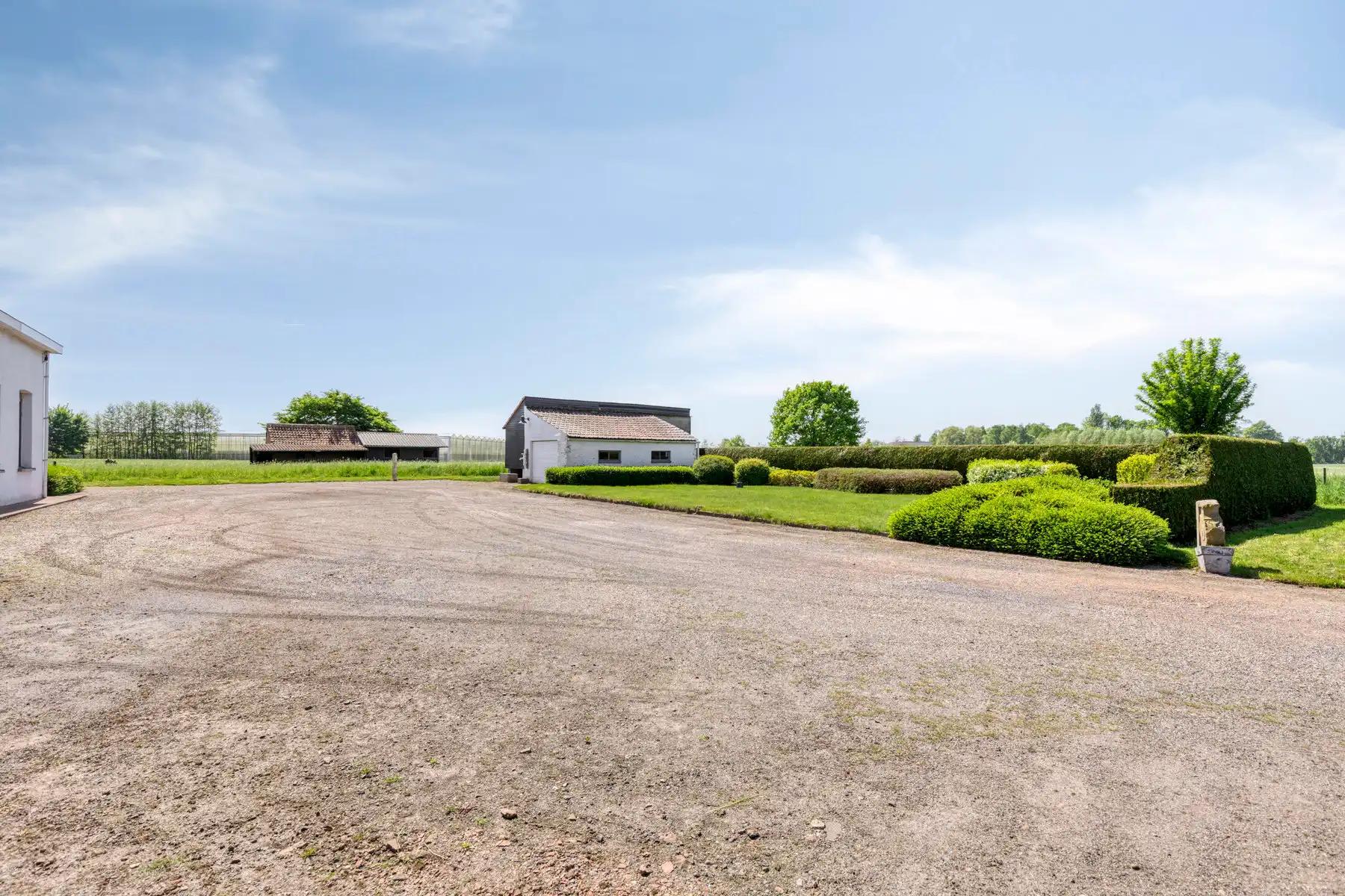 Ruime authentieke hoeve op een perceel van 47.440m². foto 21