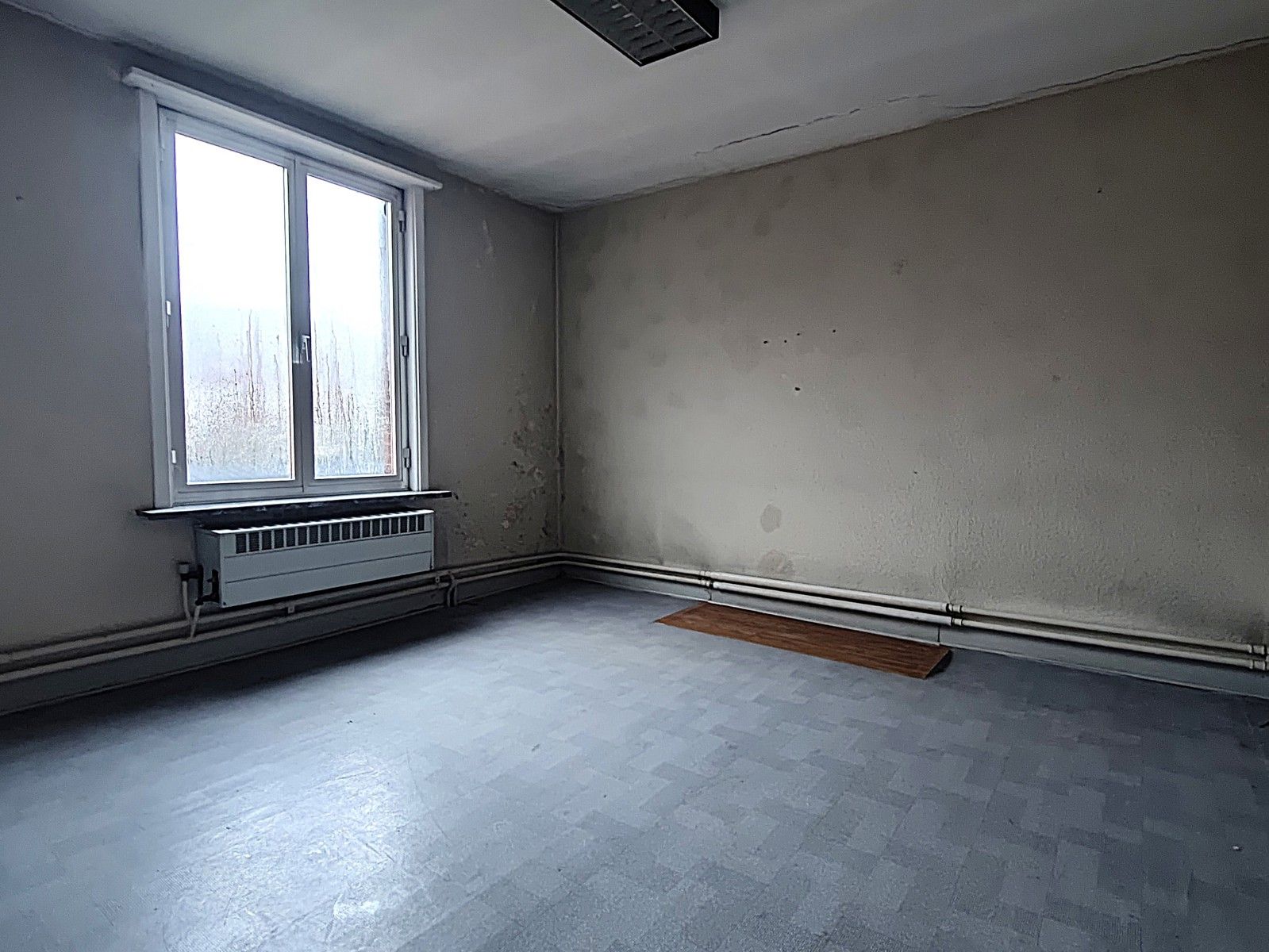 Rijwoning met 3 slaapkamers en tuin. foto 8