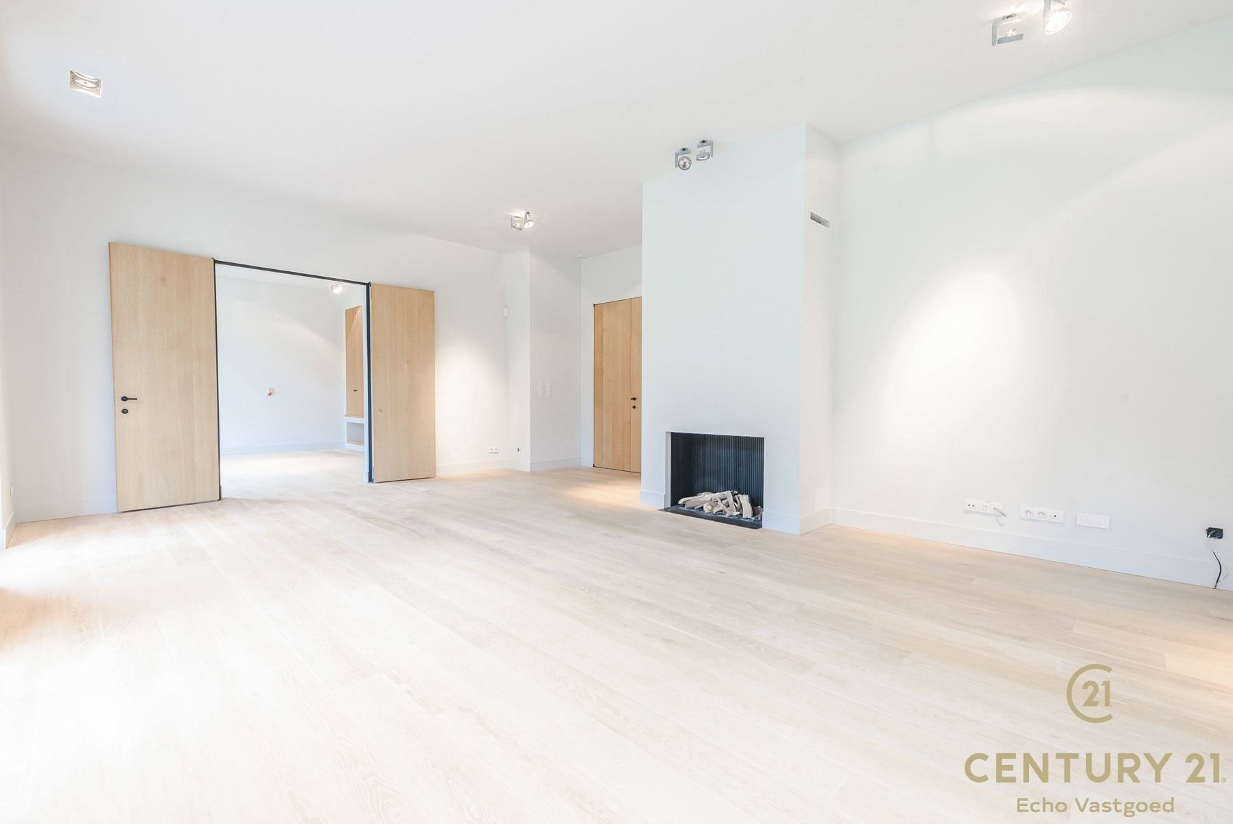 Unieke high-end villa met royaal woonoppervlak op 2415m² foto 10