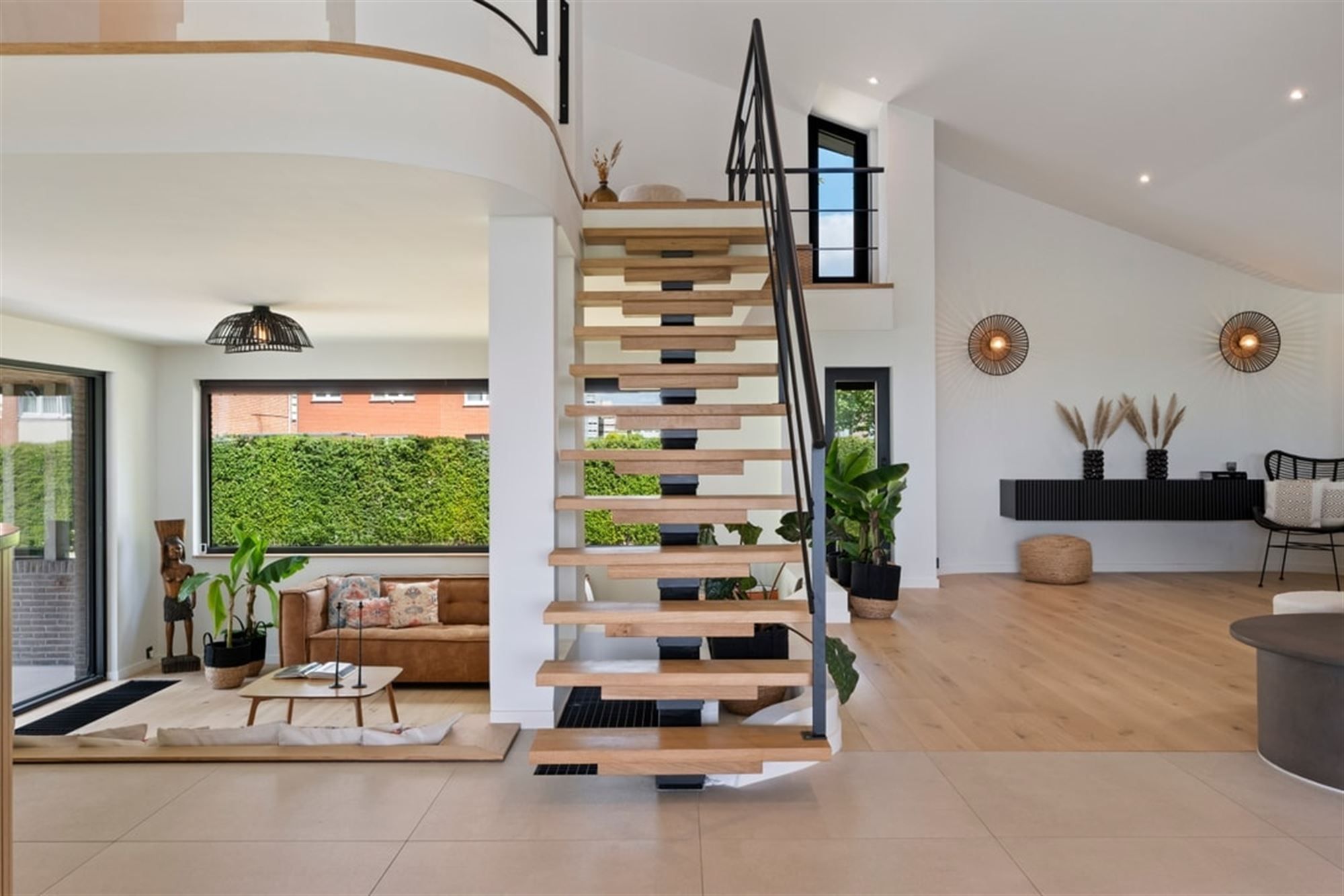 UNIEKE DESIGNWONING MET MODERNE AFWERKING EN STIJVOLLE ARCHITECTUUR foto 17