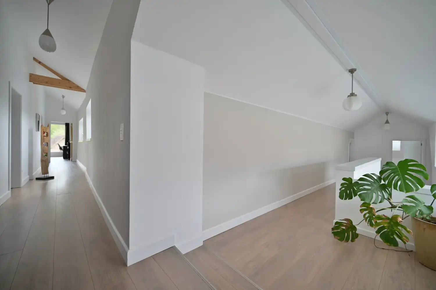 Prachtig gerenoveerde hoeve uniek gelegen in het glooiende landschap van Grote-Spouwen foto 25