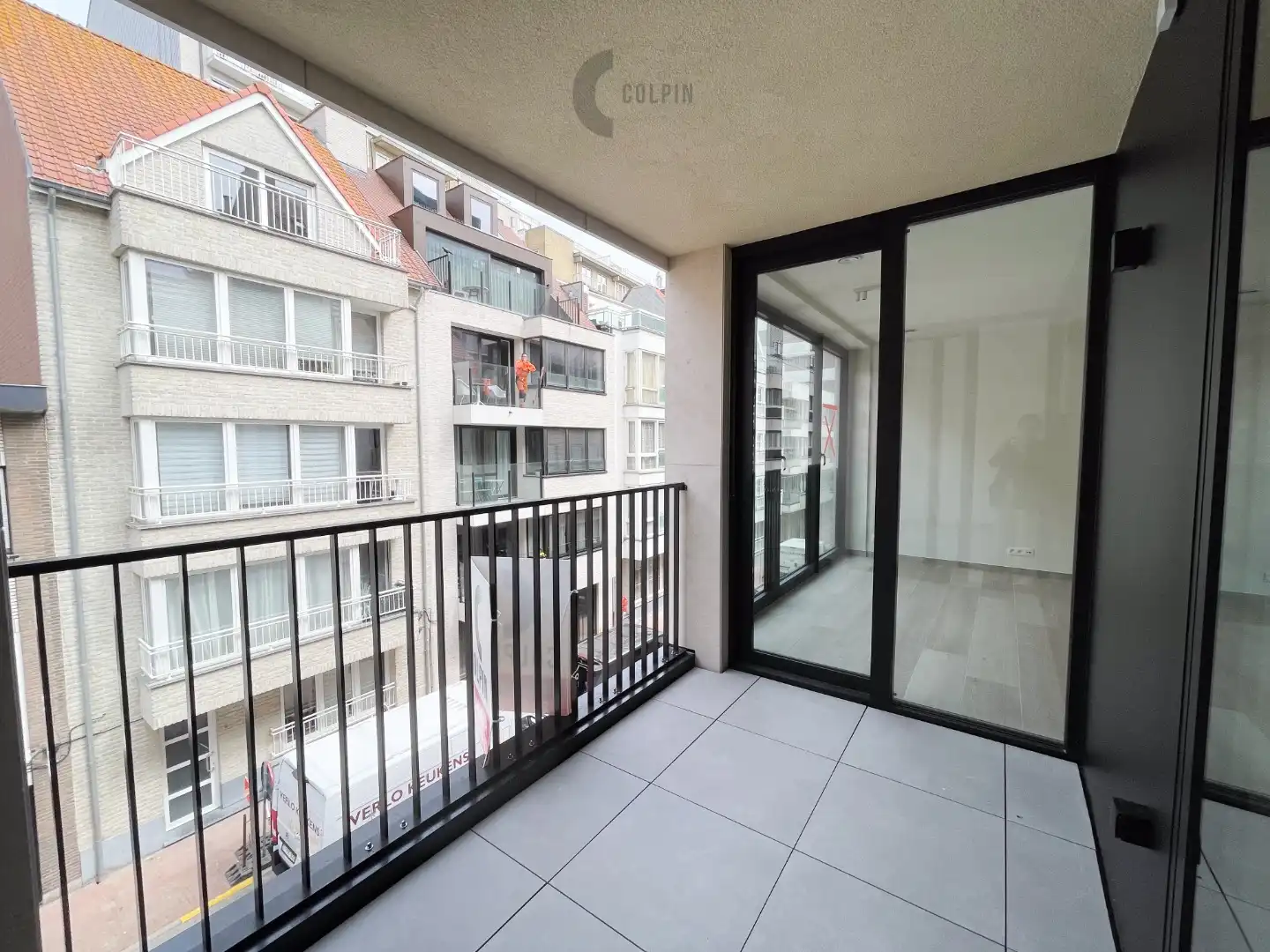 Instapklaar nieuwbouw appartement vlakbij het strand en centrum Heist. foto 3