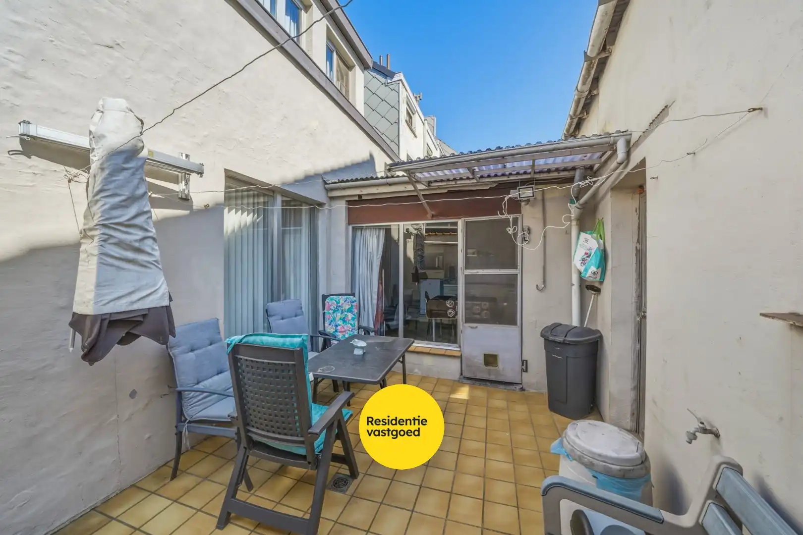 Op te frissen hoekwoning met garage in Bredene foto 14