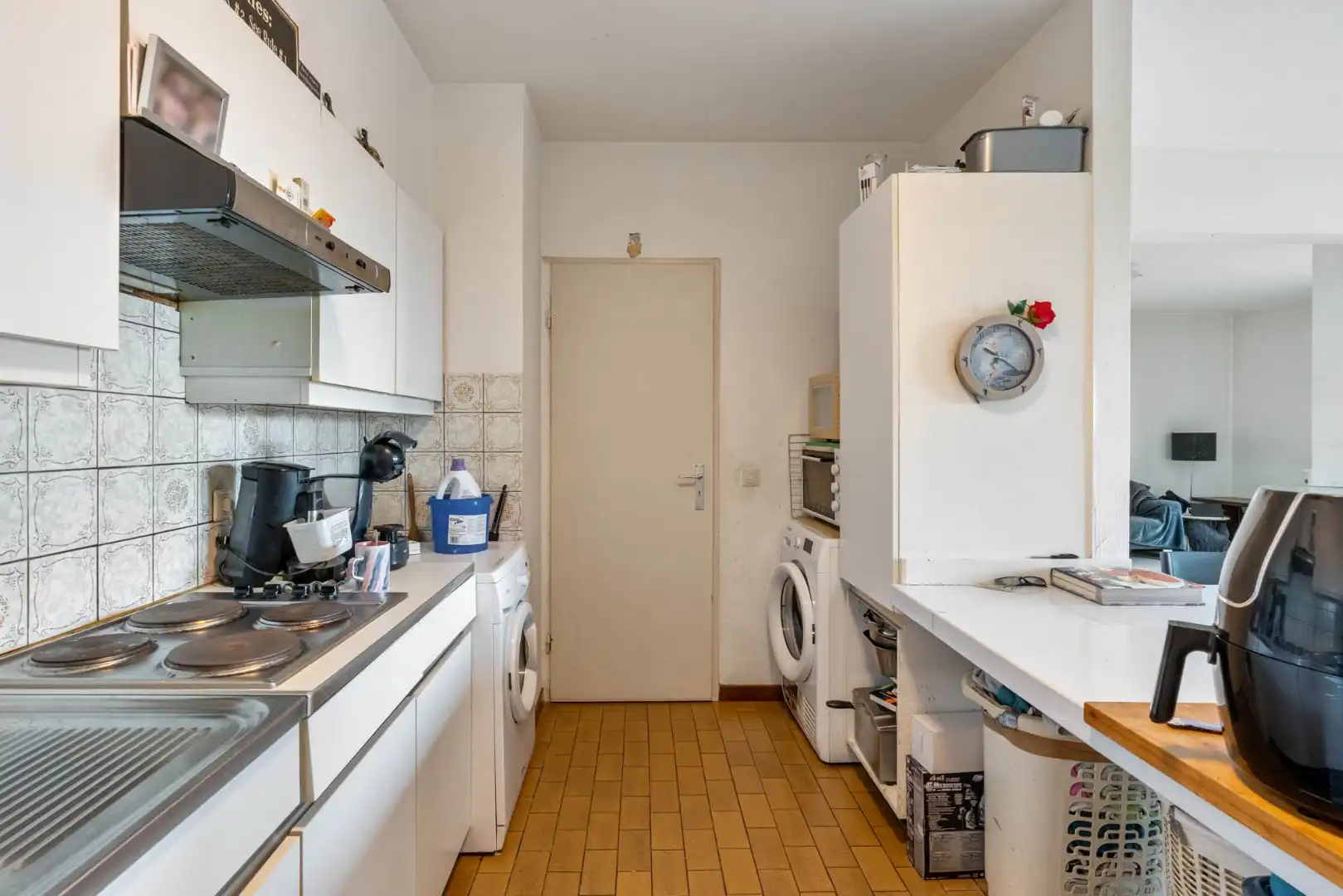 Functioneel investeringsappartement voorzien van 3 slaapkamers, een terras, autostandplaats en kelderberging!  foto 13