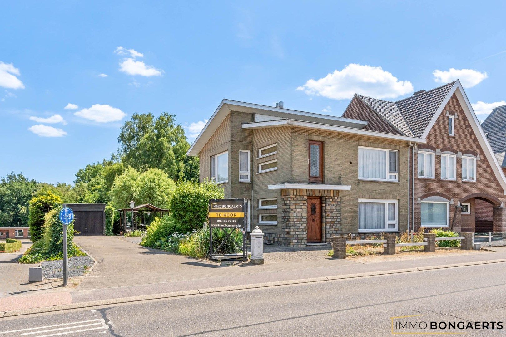 Ruime woning met drie slaapkamers  foto 24
