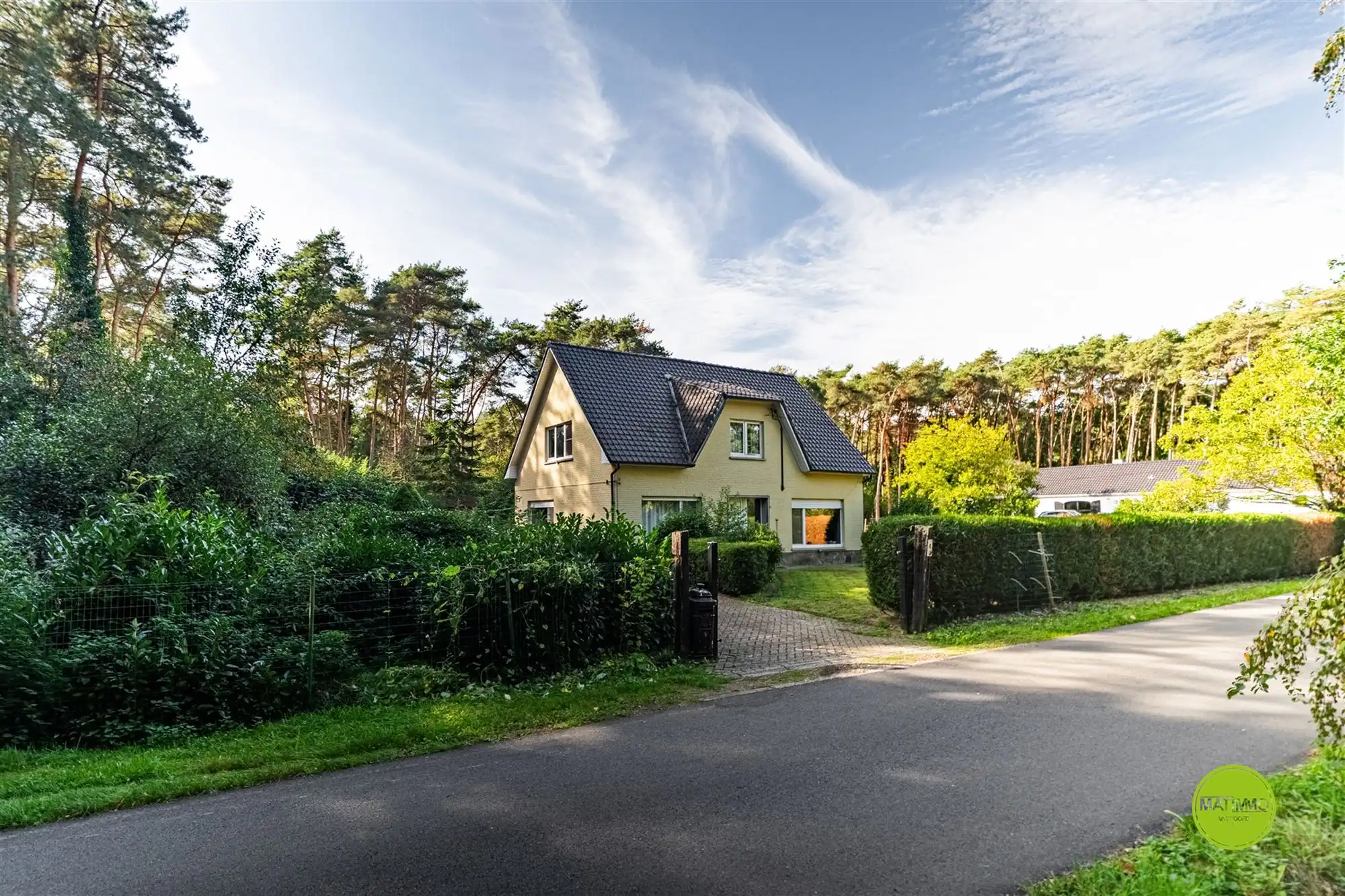 Hoofdfoto van de publicatie: Uniek gelegen woning op een prachtig perceel van 3333 m²