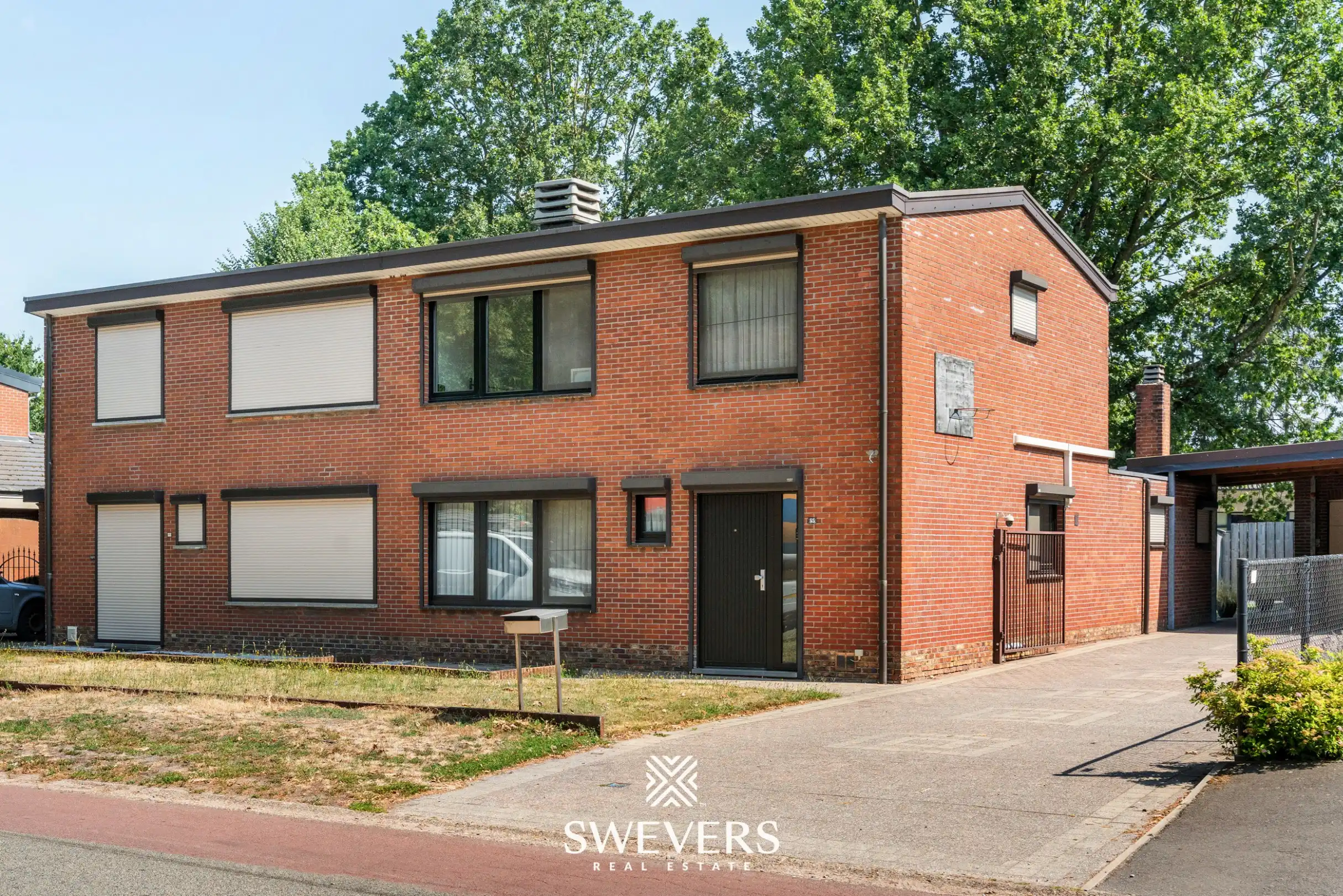 Ruime halfopen bebouwing met garage op centrale ligging in Houthalen-Helchteren foto 32