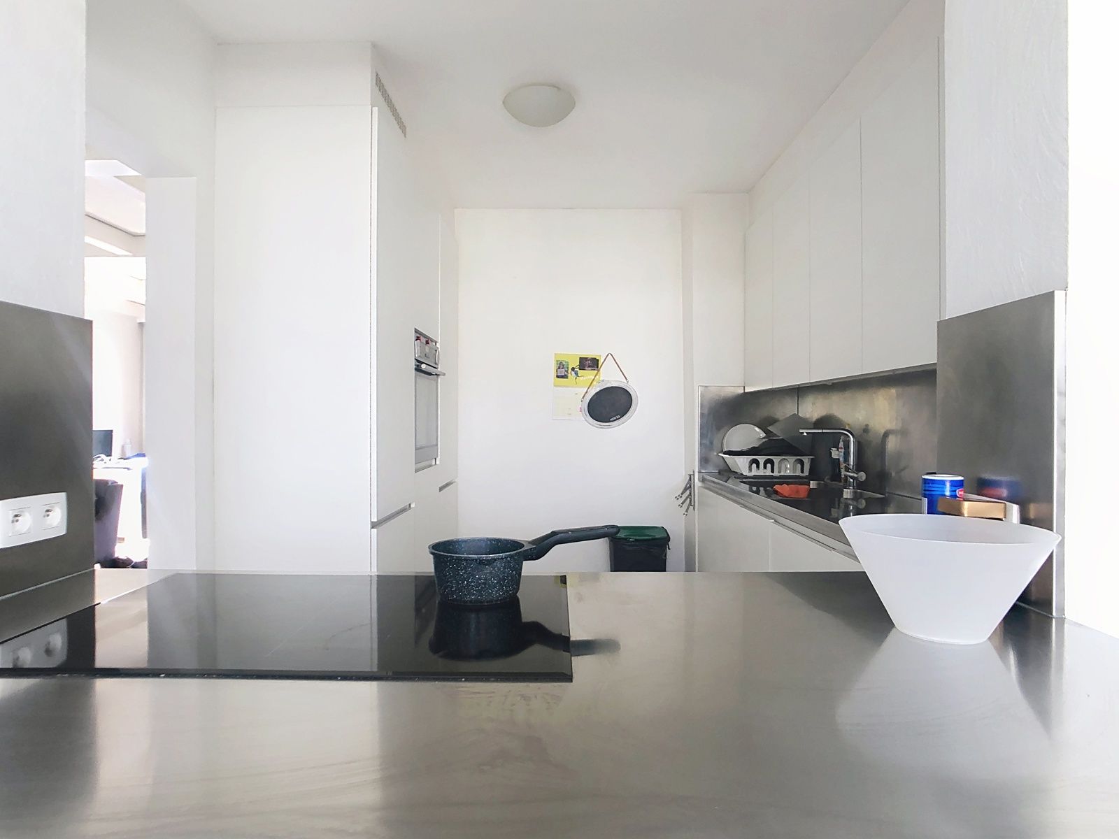 Rustig gelegen, energiezuinige halfopen woning met 4 slkrs foto 8